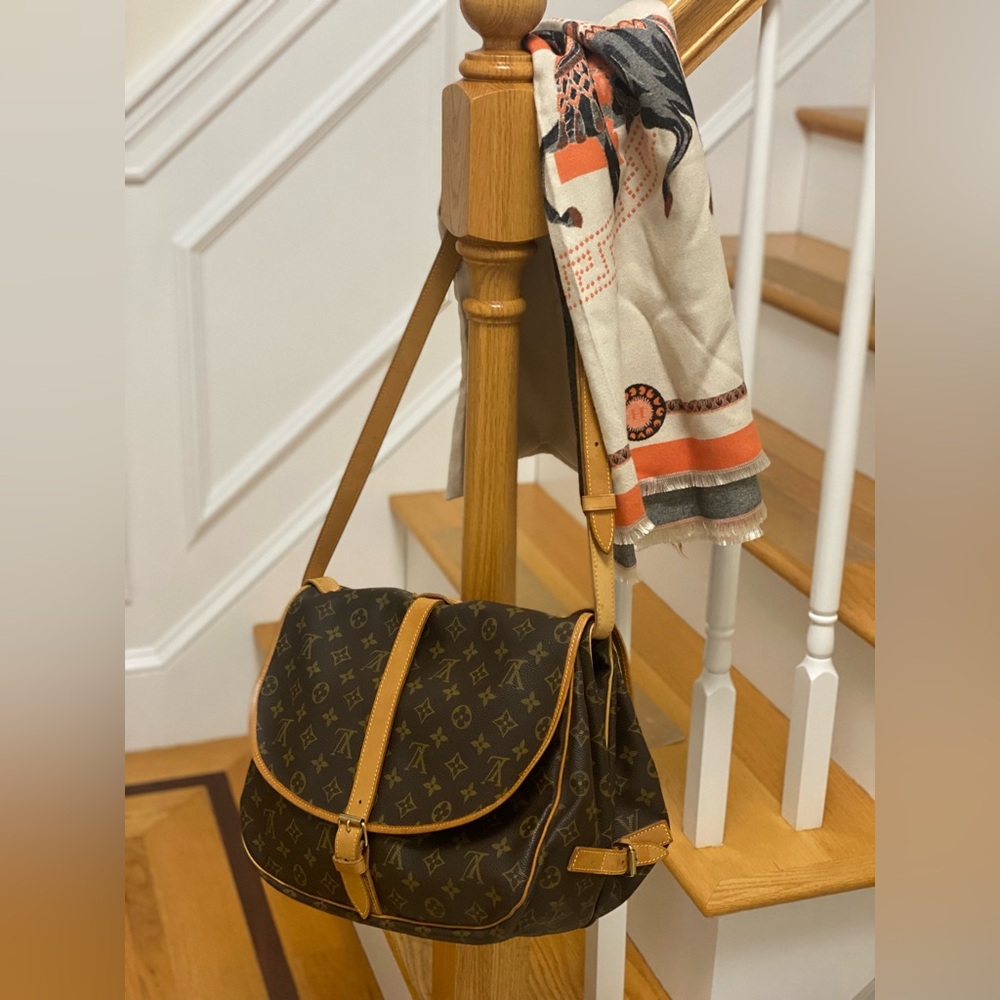 Louis Vuitton Saumur 35 classic bag - Picture 2 of 14